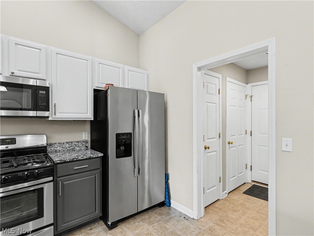 38122 Rocky Run Court North Ridgeville OH 44039