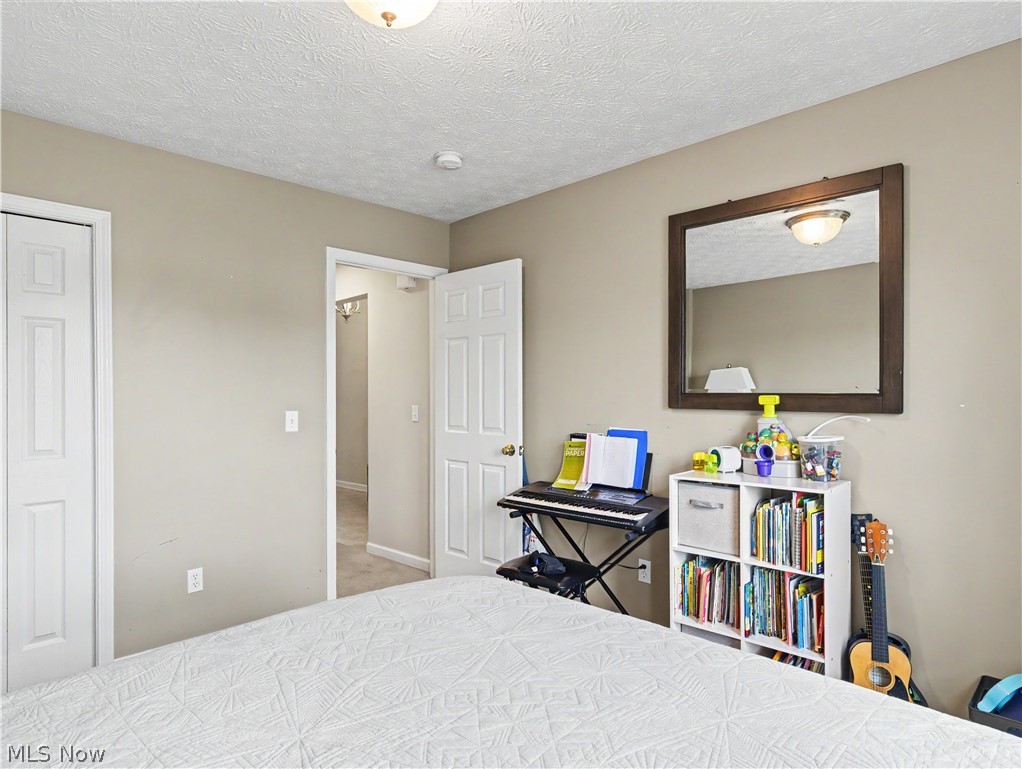 38122 Rocky Run Court North Ridgeville OH 44039