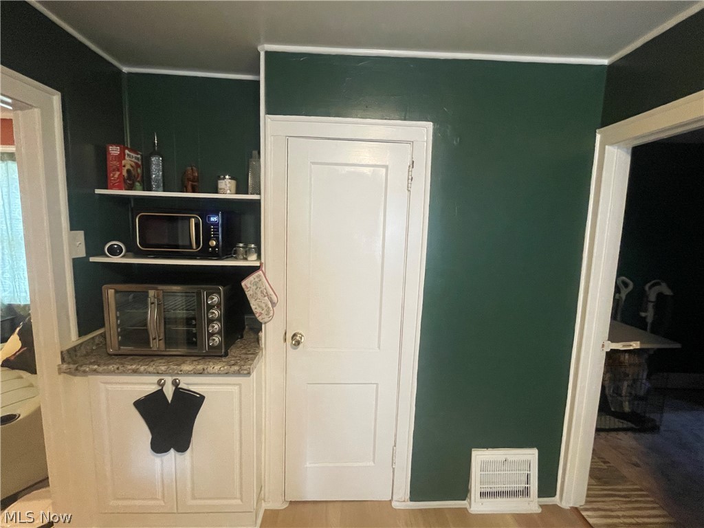 3325 W 125th Street Cleveland OH 44111