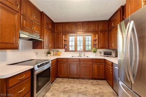 125 Frederick Street Doylestown OH 44230