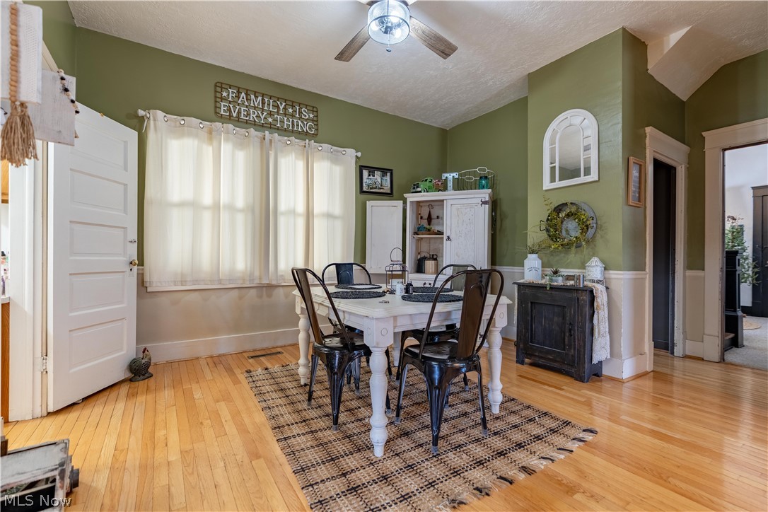 1202 N Wooster Avenue Dover OH 44622