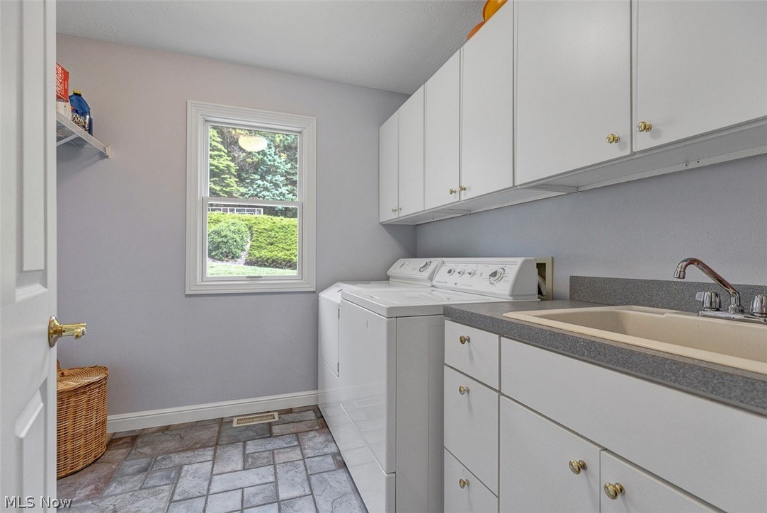 7937 Pinehurst Drive Kirtland OH 44094