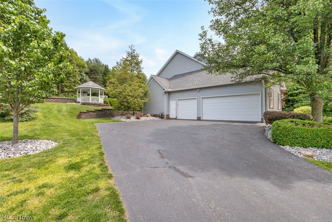 7937 Pinehurst Drive Kirtland OH 44094