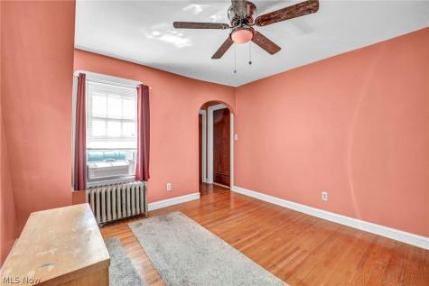 1930 Glenridge Road Euclid OH 44117