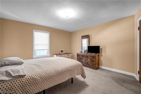 1930 Glenridge Road Euclid OH 44117