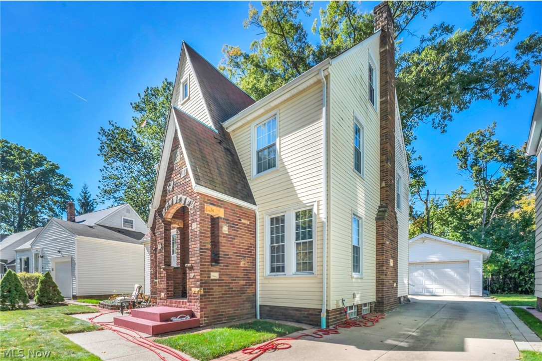1930 Glenridge Road Euclid OH 44117