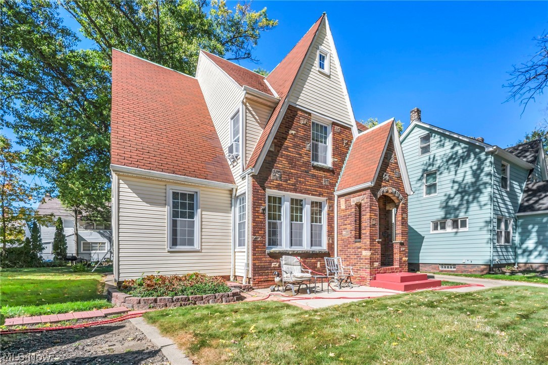 1930 Glenridge Road Euclid OH 44117