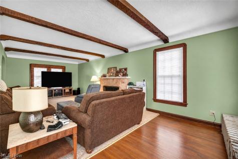 1930 Glenridge Road Euclid OH 44117