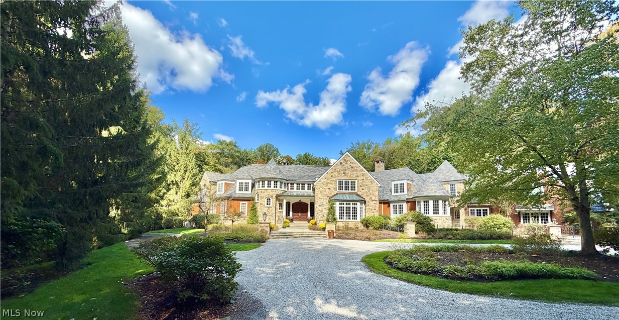 7955 Gray Eagle Chase Gates Mills OH 44040