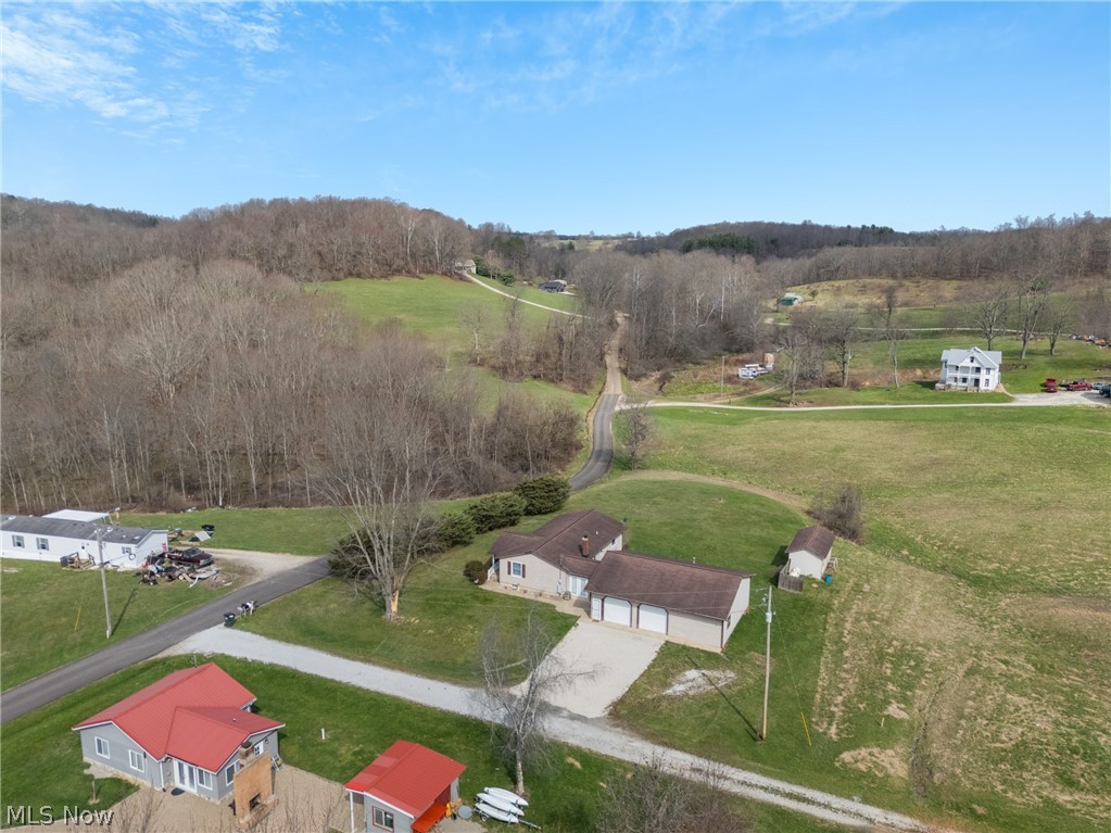 1090 Fort Road SW Dellroy OH 44620