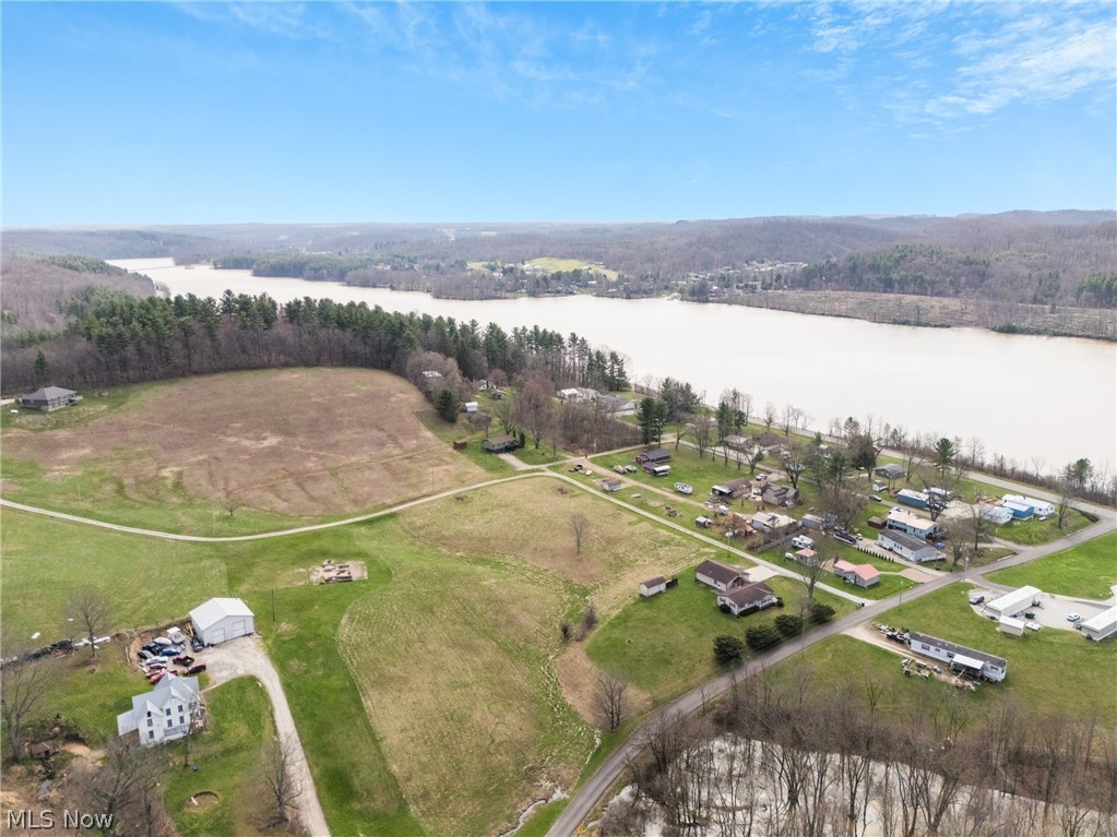 1090 Fort Road SW Dellroy OH 44620