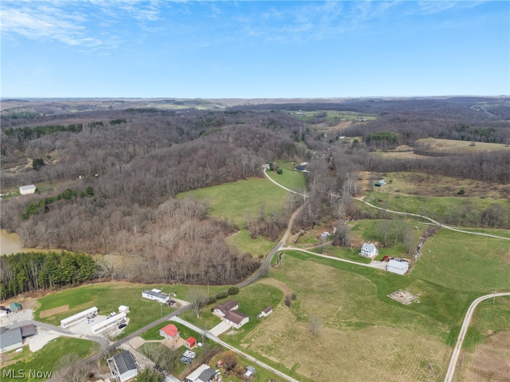 1090 Fort Road SW Dellroy OH 44620