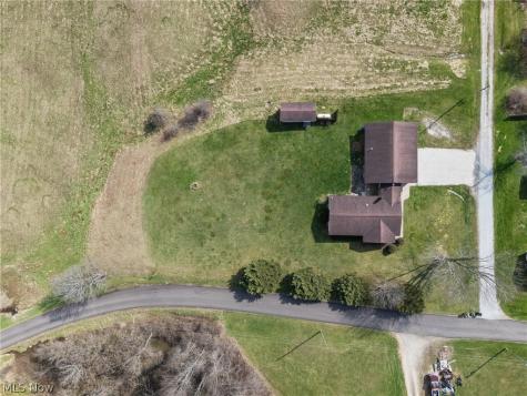 1090 Fort Road SW Dellroy OH 44620