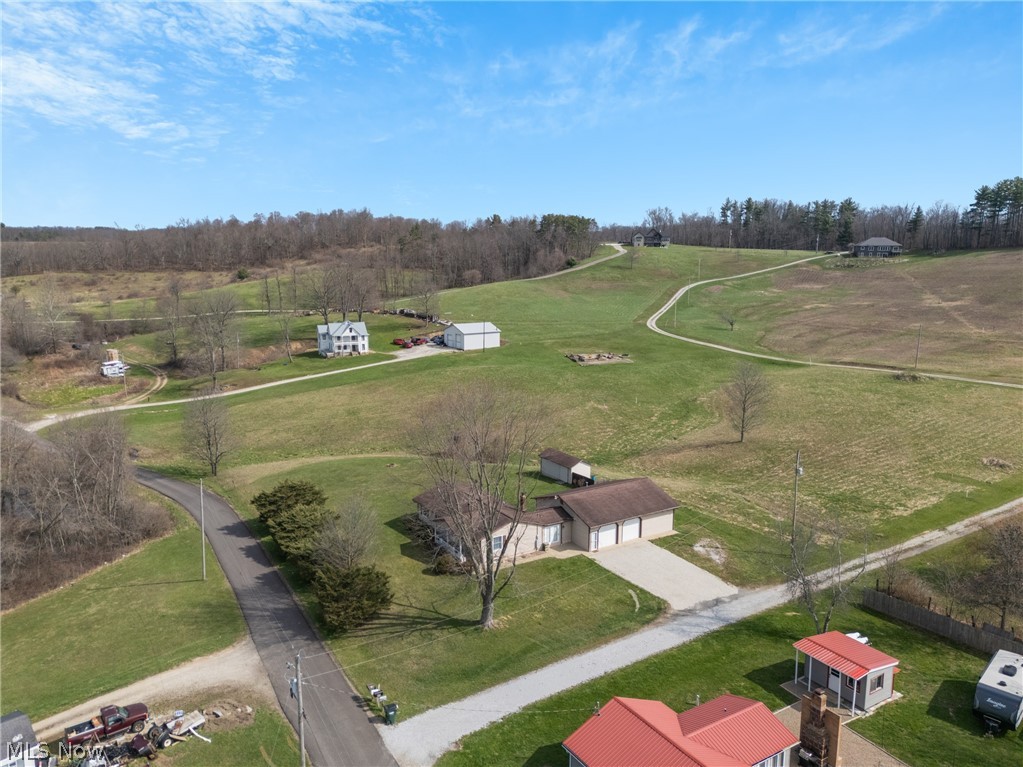 1090 Fort Road SW Dellroy OH 44620