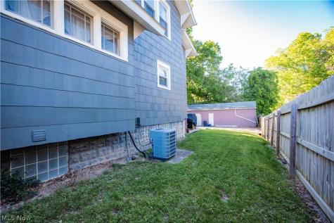1564 Cascade Drive Youngstown OH 44511
