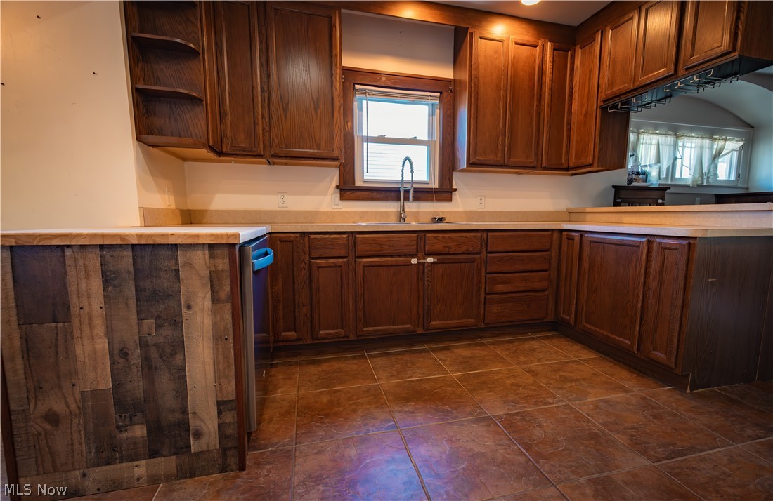 1564 Cascade Youngstown OH 44511