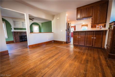 1564 Cascade Drive Youngstown OH 44511