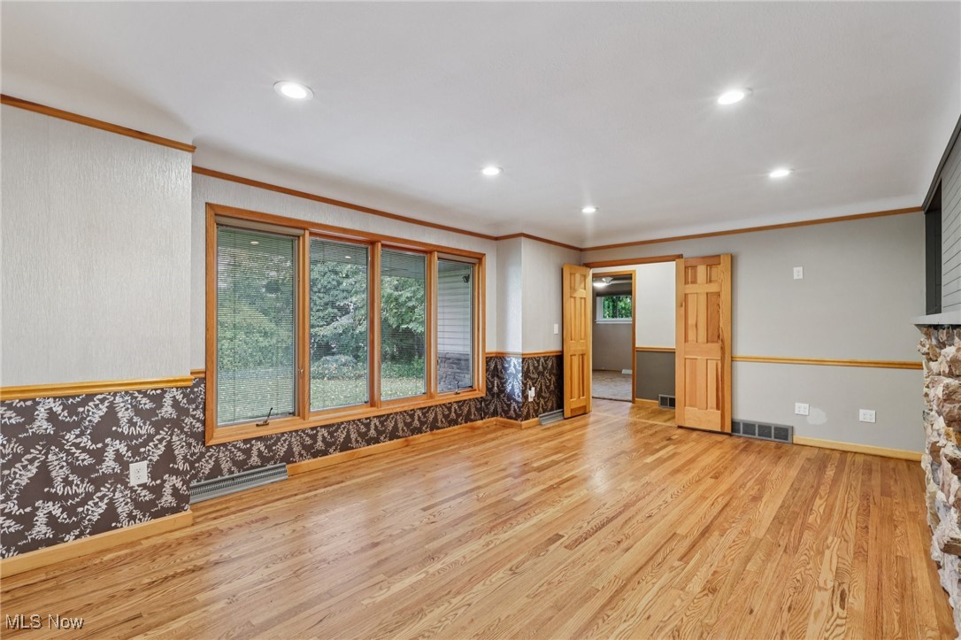 31021 Lake Shore Boulevard Willowick OH 44095