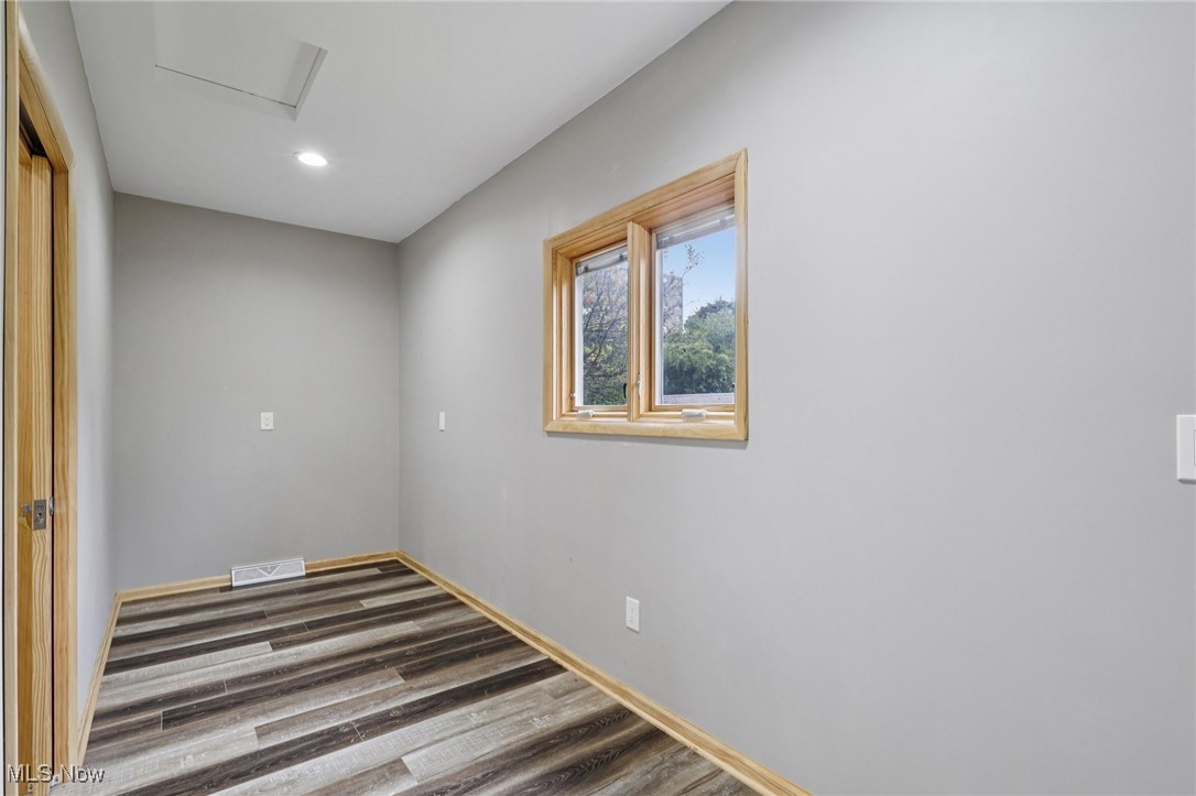 31021 Lake Shore Boulevard Willowick OH 44095