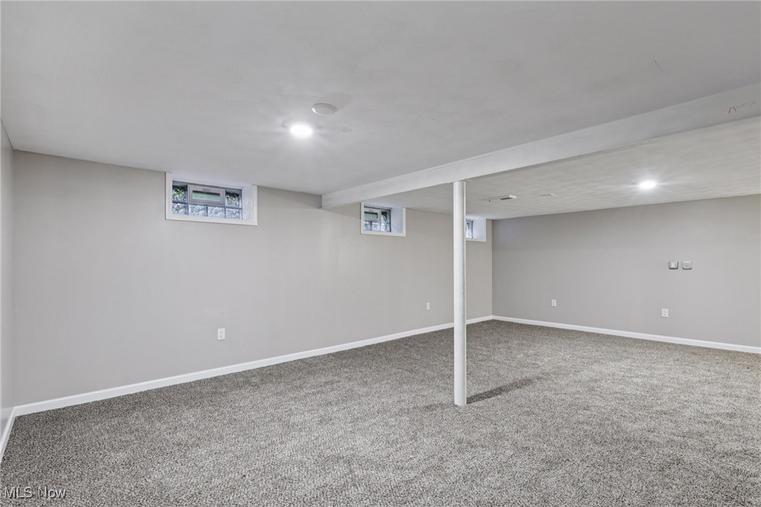 31021 Lake Shore Boulevard Willowick OH 44095