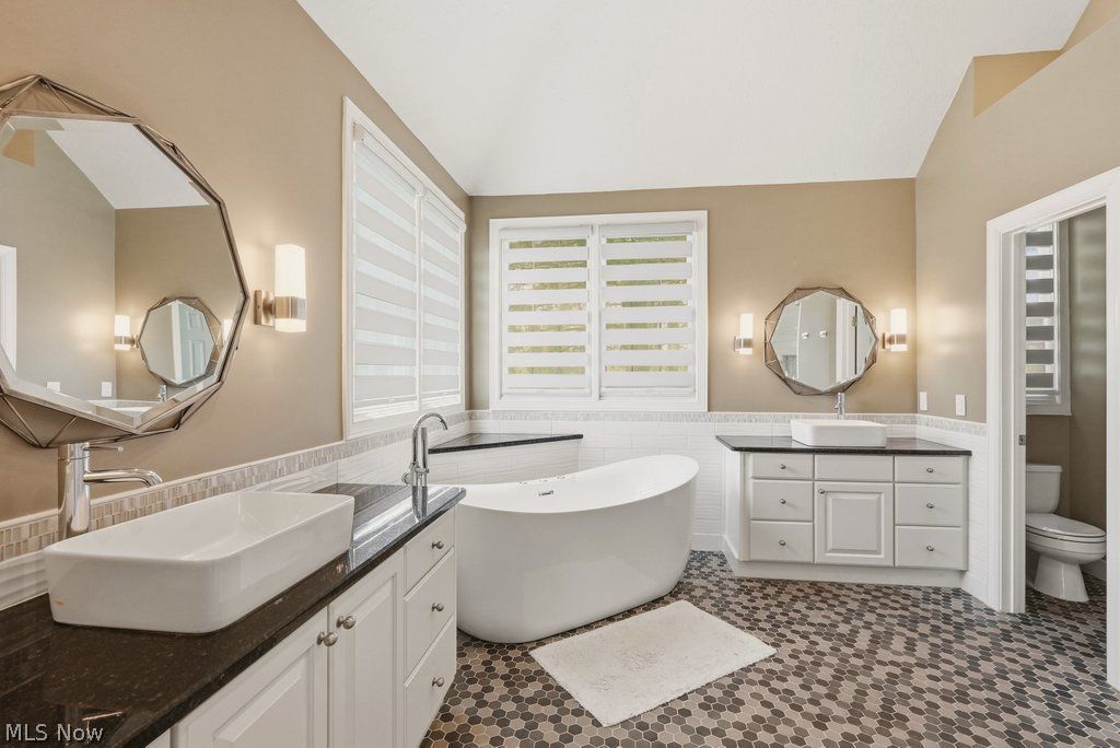 8590 Park Ridge Lane Macedonia OH 44056