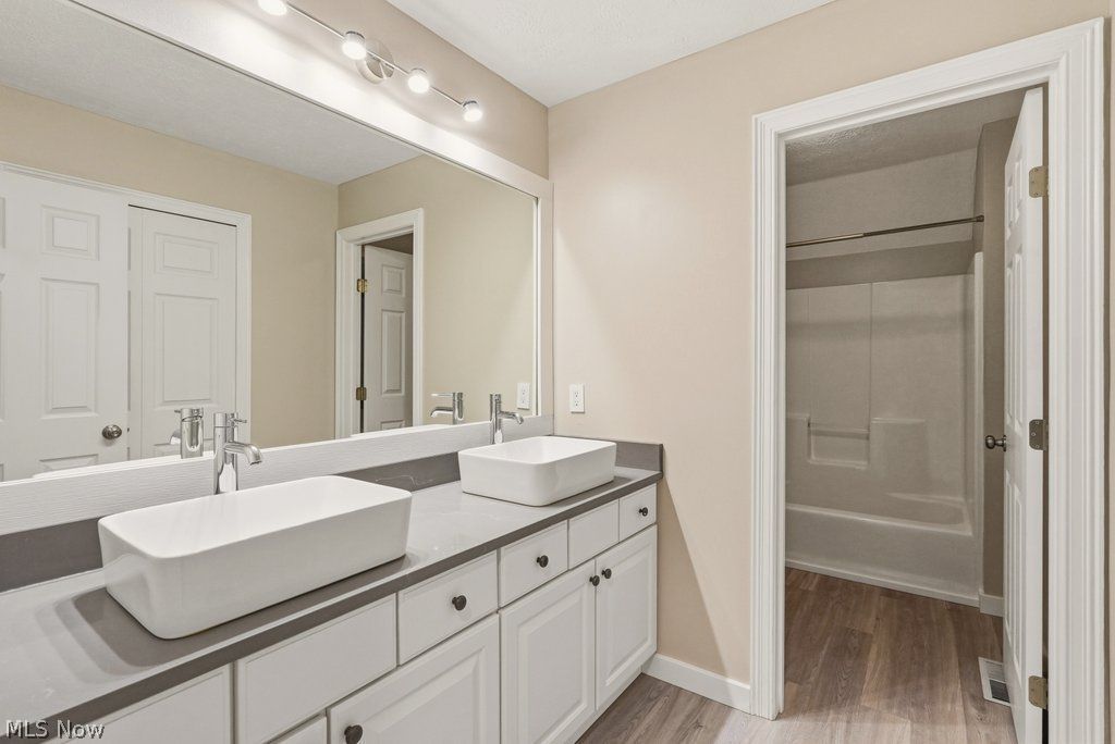 8590 Park Ridge Lane Macedonia OH 44056