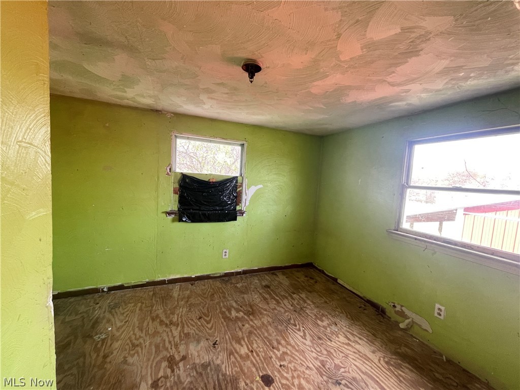 311 State Route 164 Salineville OH 43945