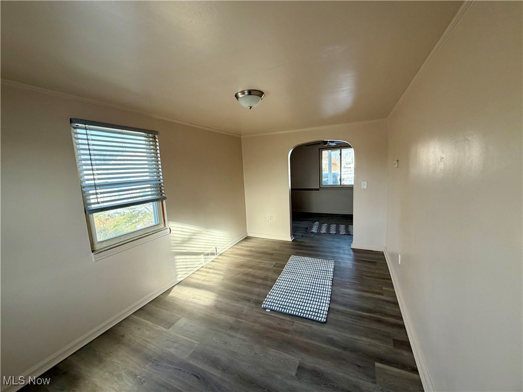 34 W Lewis Street Struthers OH 44471
