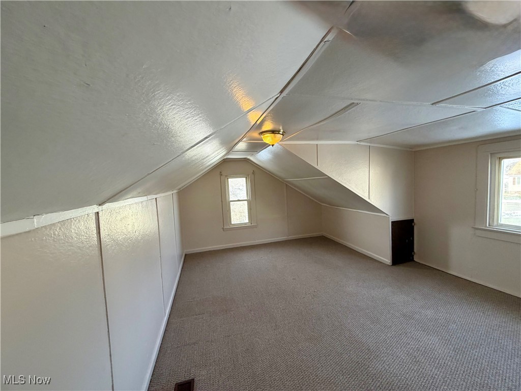 34 W Lewis Street Struthers OH 44471