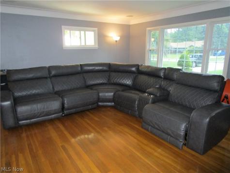 434 Douglas Boulevard Richmond Heights OH 44143