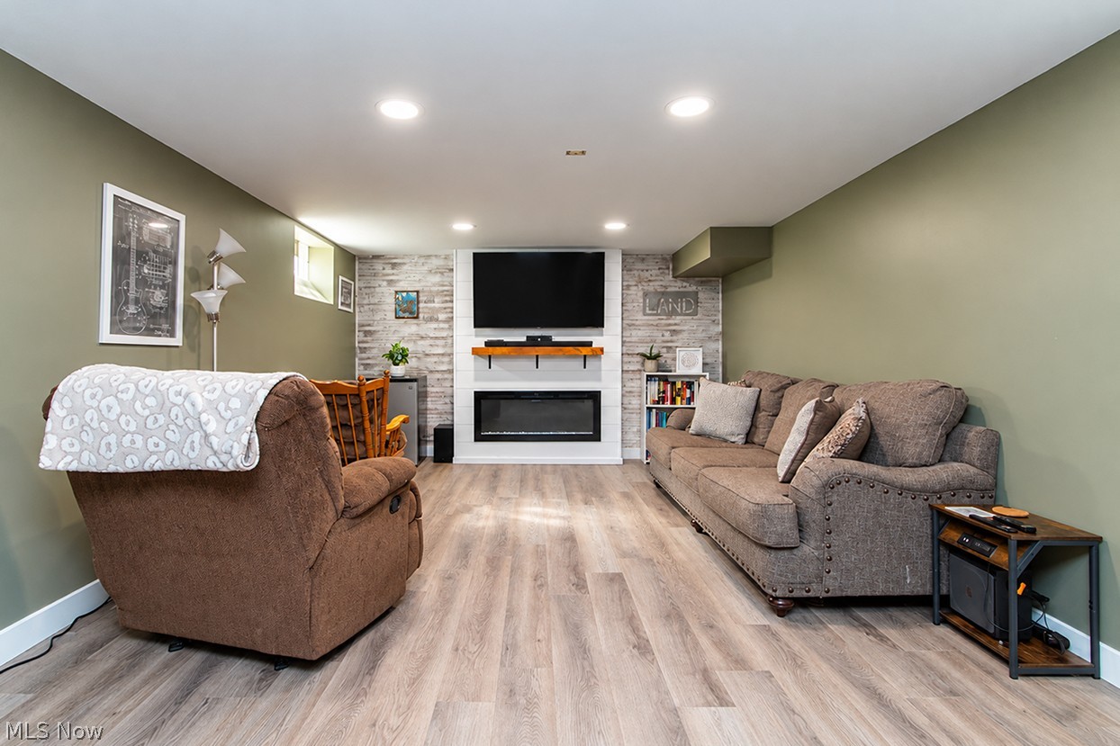 10083 Chesterfield Drive Parma Heights OH 44130