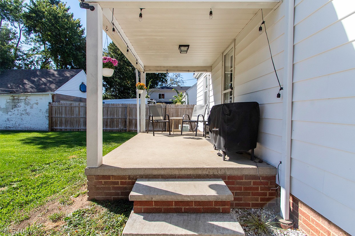 10083 Chesterfield Drive Parma Heights OH 44130