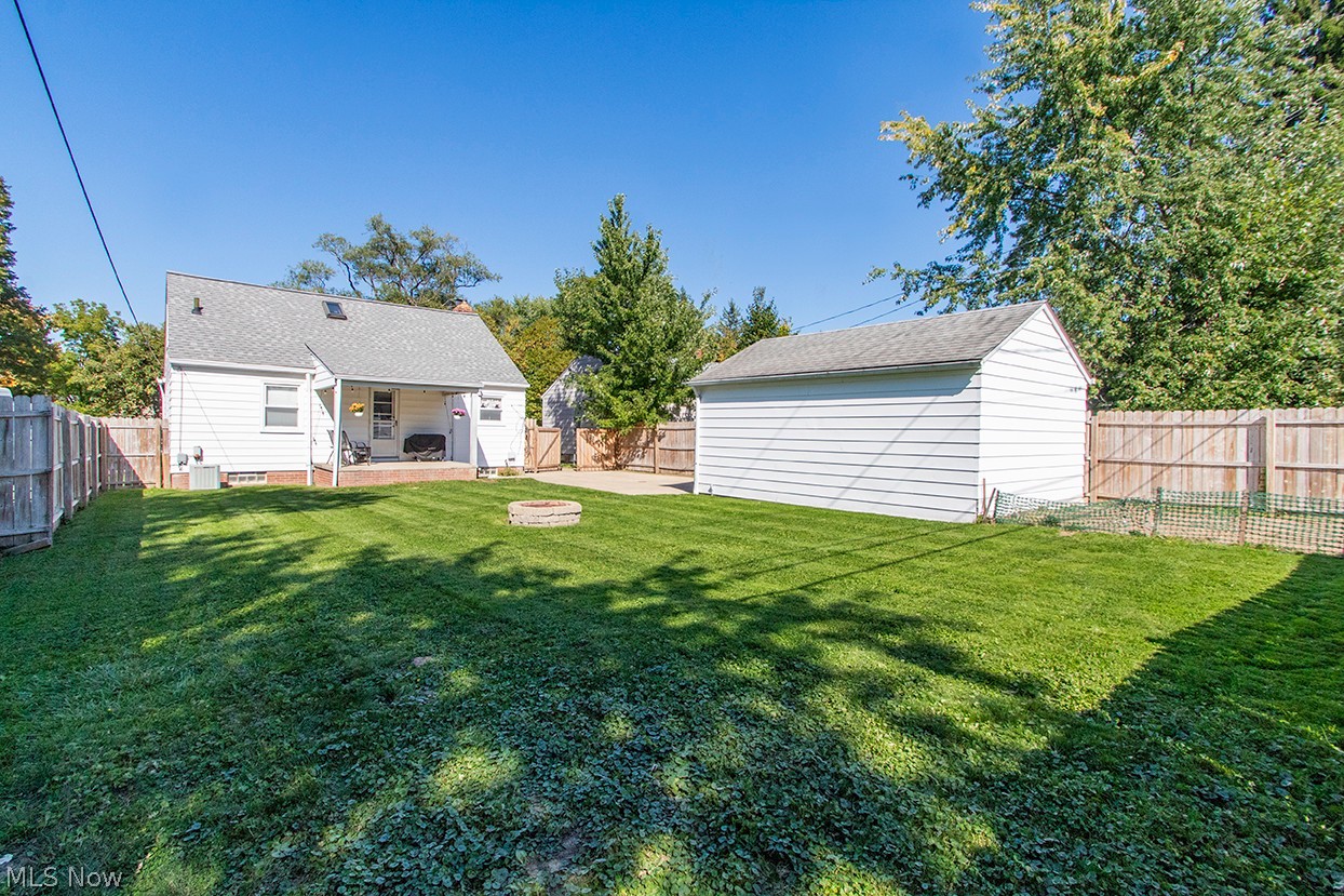 10083 Chesterfield Drive Parma Heights OH 44130
