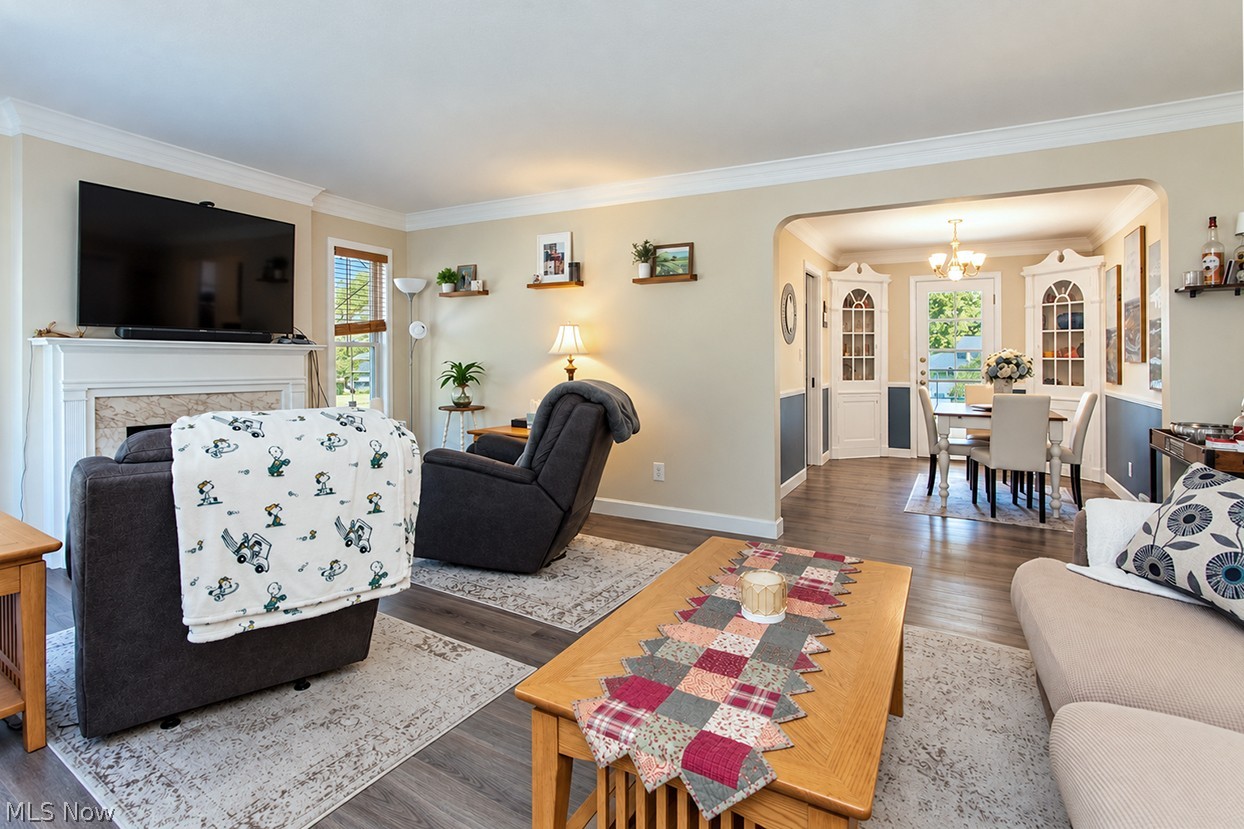10083 Chesterfield Drive Parma Heights OH 44130