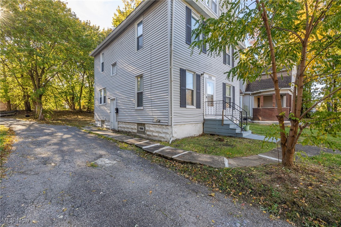783 Boulevard Street Akron OH 44311