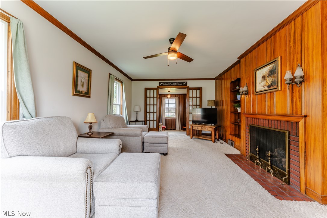 403 W Main Street Sugarcreek OH 44681