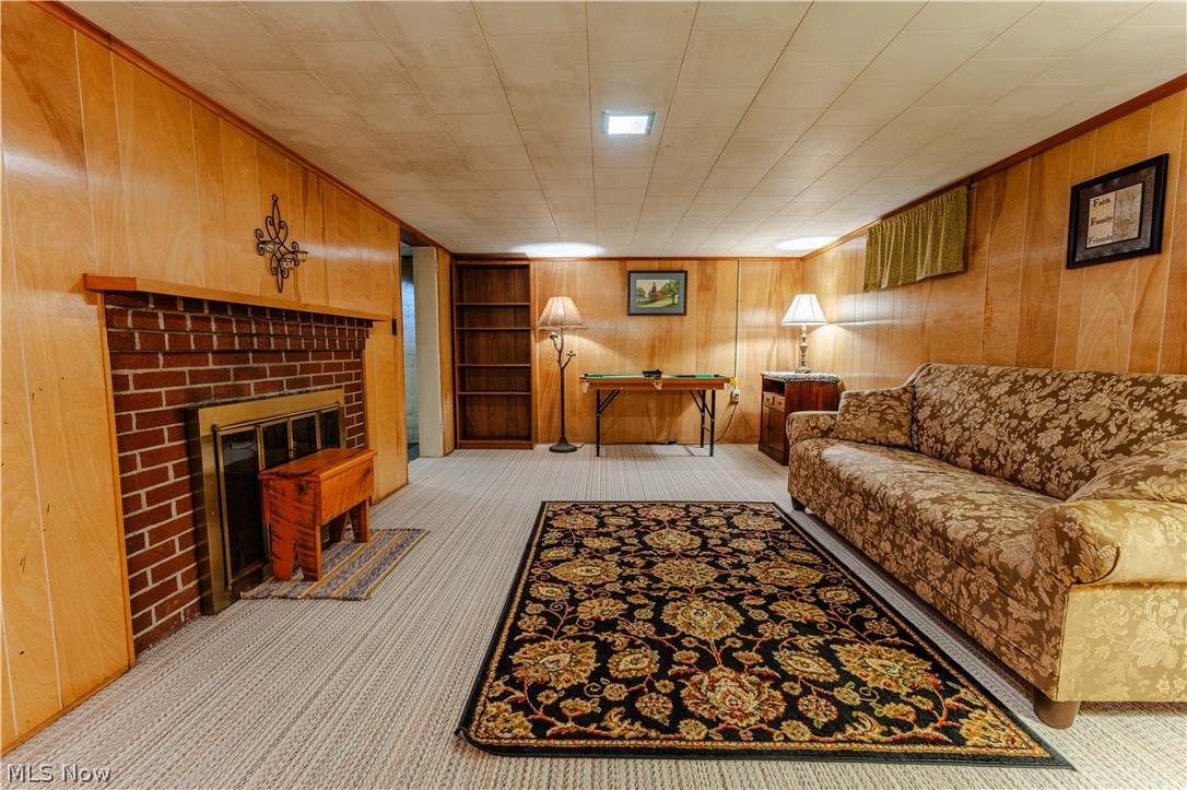 403 W Main Street Sugarcreek OH 44681