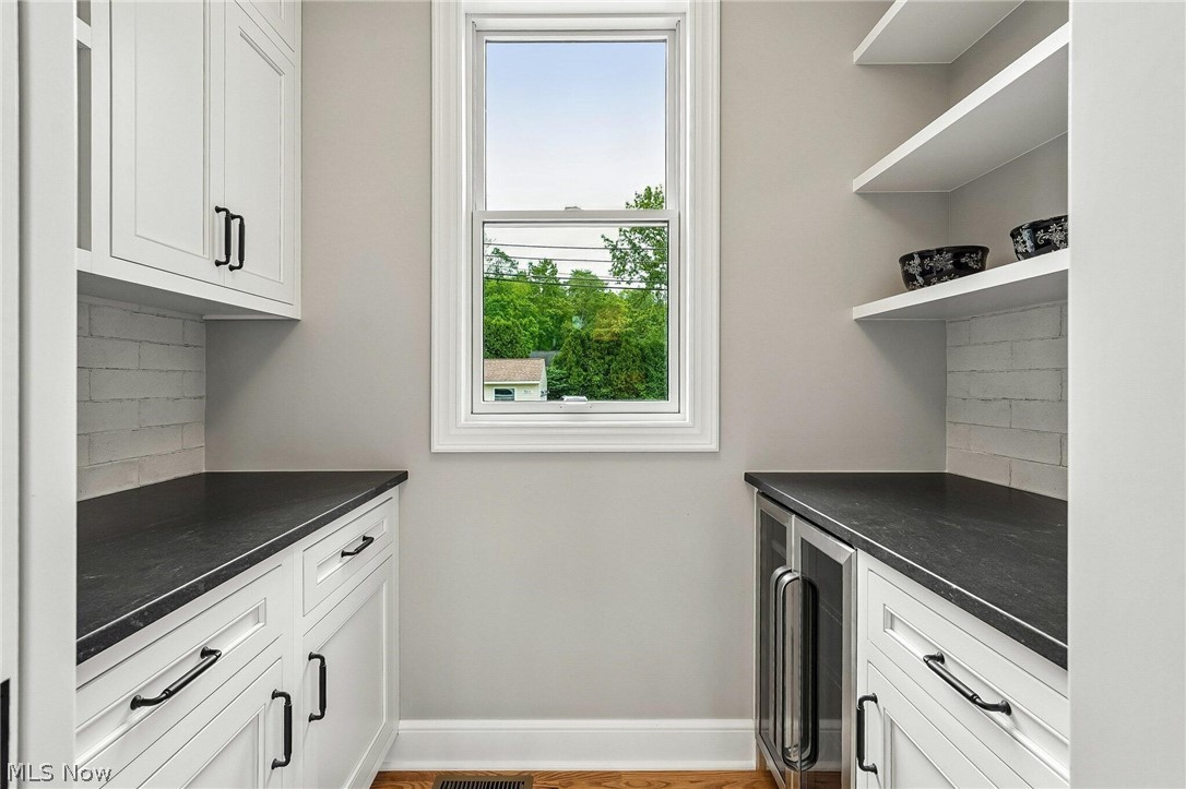 295 S Franklin Street Chagrin Falls OH 44022