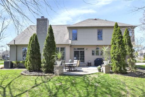 607 Parkside Drive Avon Lake OH 44012