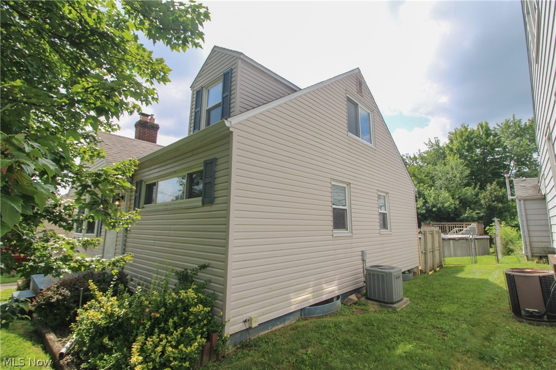 1307 Humbolt Avenue Youngstown OH 44502