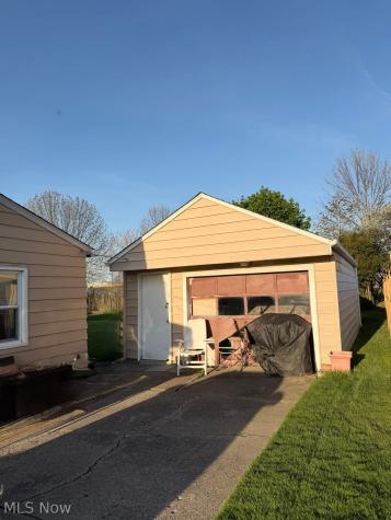 2435 Vardon Drive Lorain OH 44053