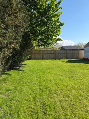 2435 Vardon Drive Lorain OH 44053