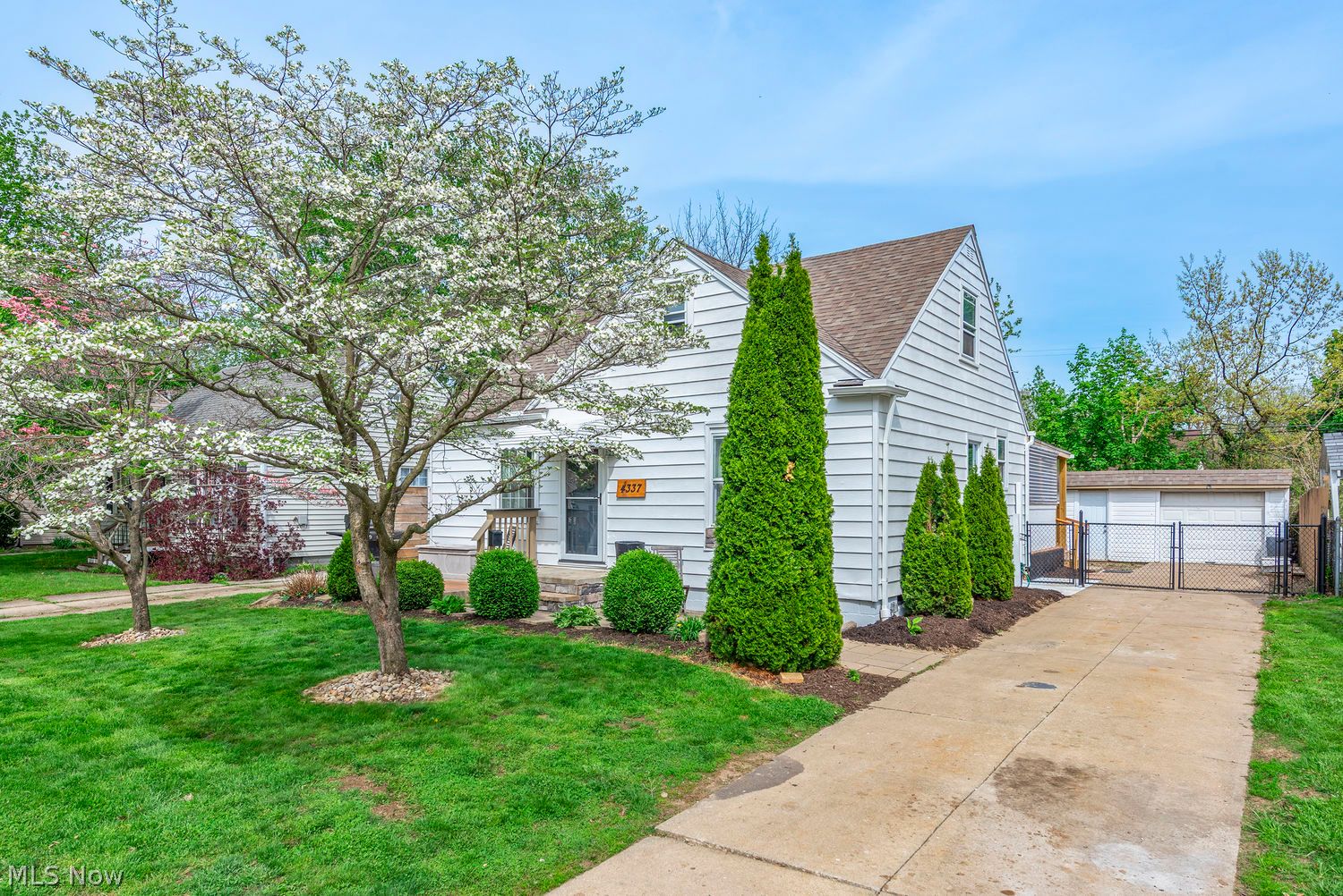 4337 W 189th Street Cleveland OH 44135