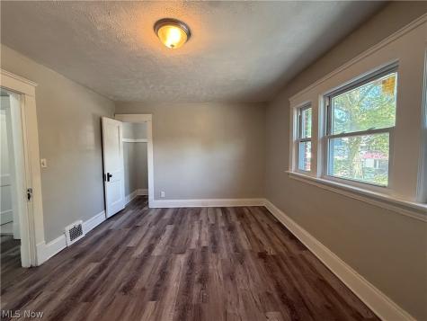 2802 E 118th Street Cleveland OH 44120