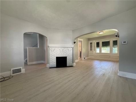 2802 E 118th Street Cleveland OH 44120