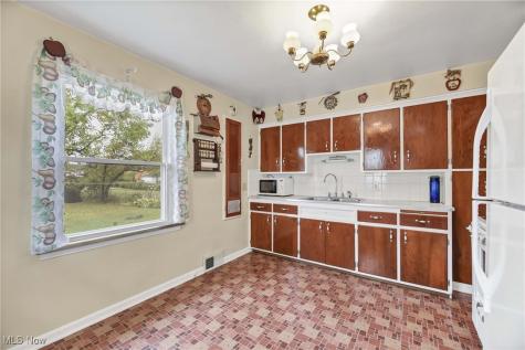 5714 Stickney Avenue Cleveland OH 44144