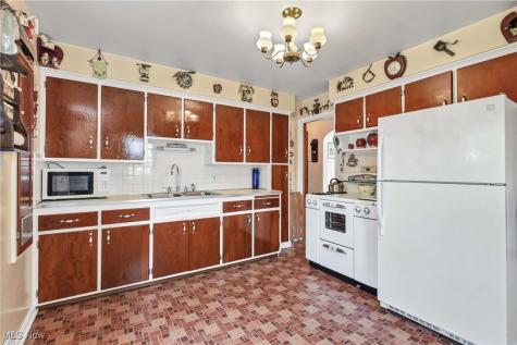 5714 Stickney Avenue Cleveland OH 44144