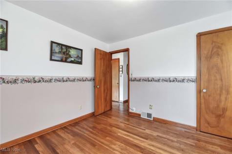 5714 Stickney Avenue Cleveland OH 44144