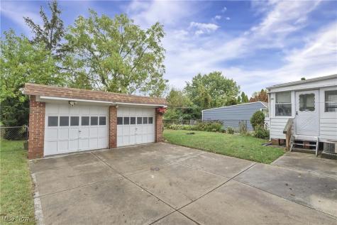5714 Stickney Avenue Cleveland OH 44144