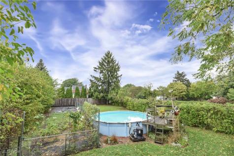 5714 Stickney Avenue Cleveland OH 44144